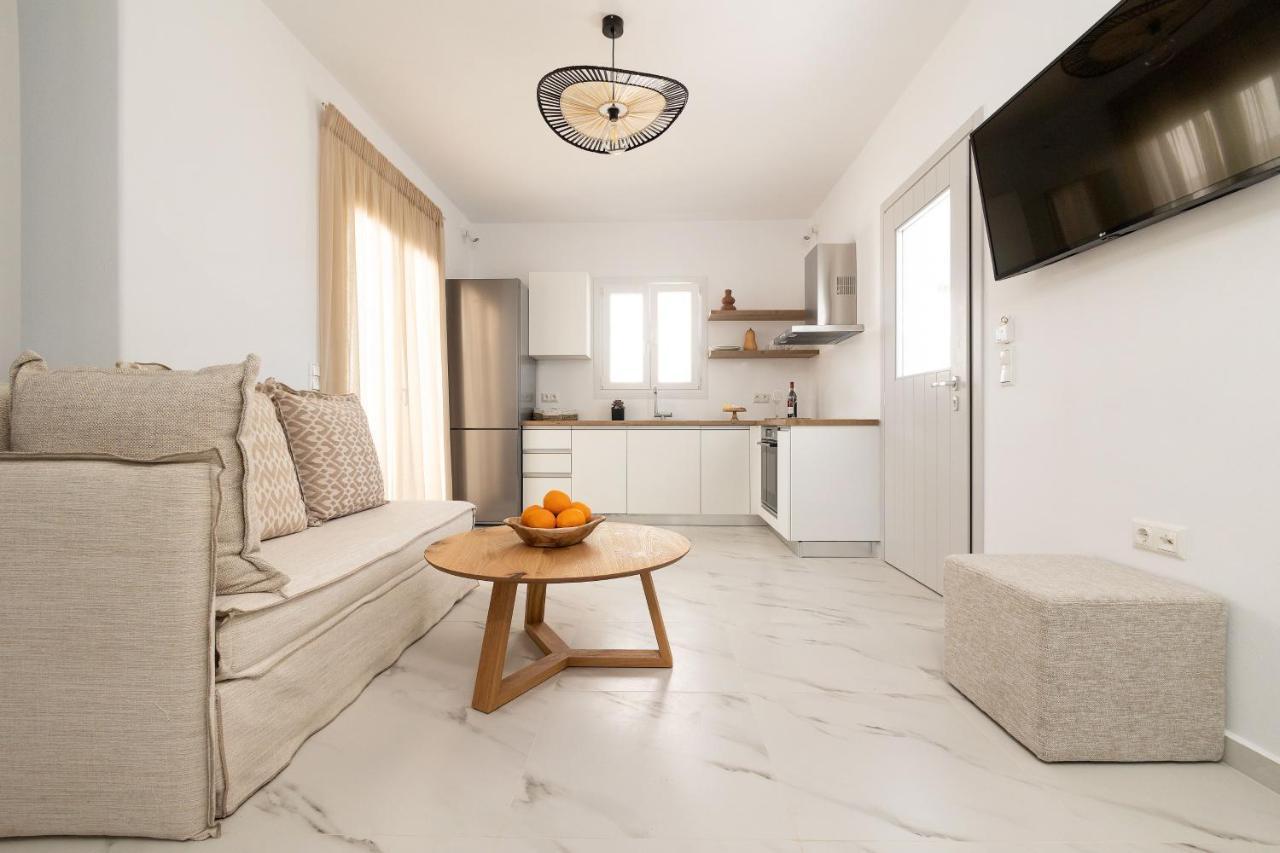 Cosmos Hotel Plaka  Bagian luar foto