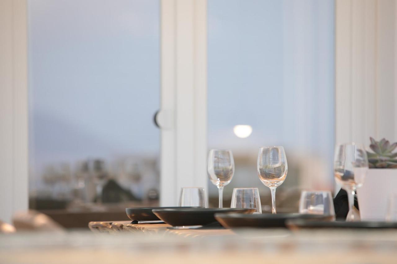 Cosmos Hotel Plaka  Bagian luar foto